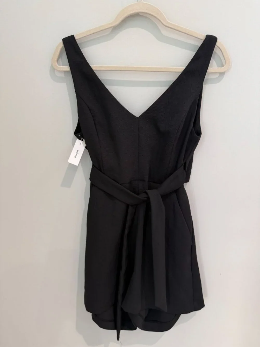 Wilfred Aritzia Black Textured Cut-Out Romper Jumpsuit Size 6 NWT